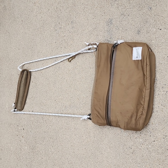 lululemon athletica Handbags - Lululemon bag